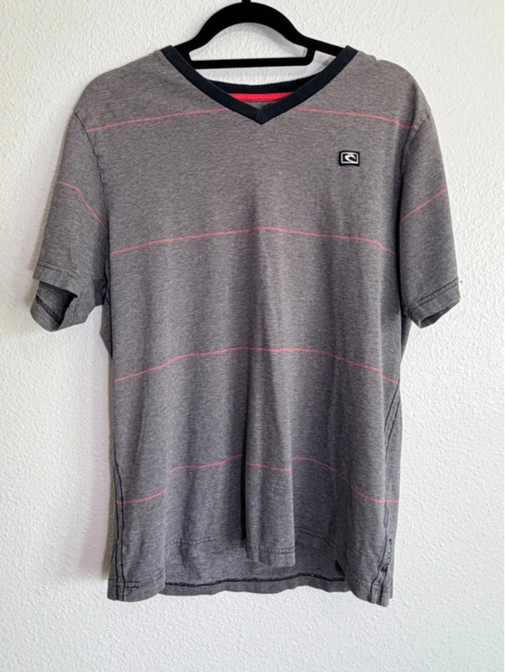 Rip Curl Live The Search Gray Striped V-Neck Surf T-Shirt Men's Large